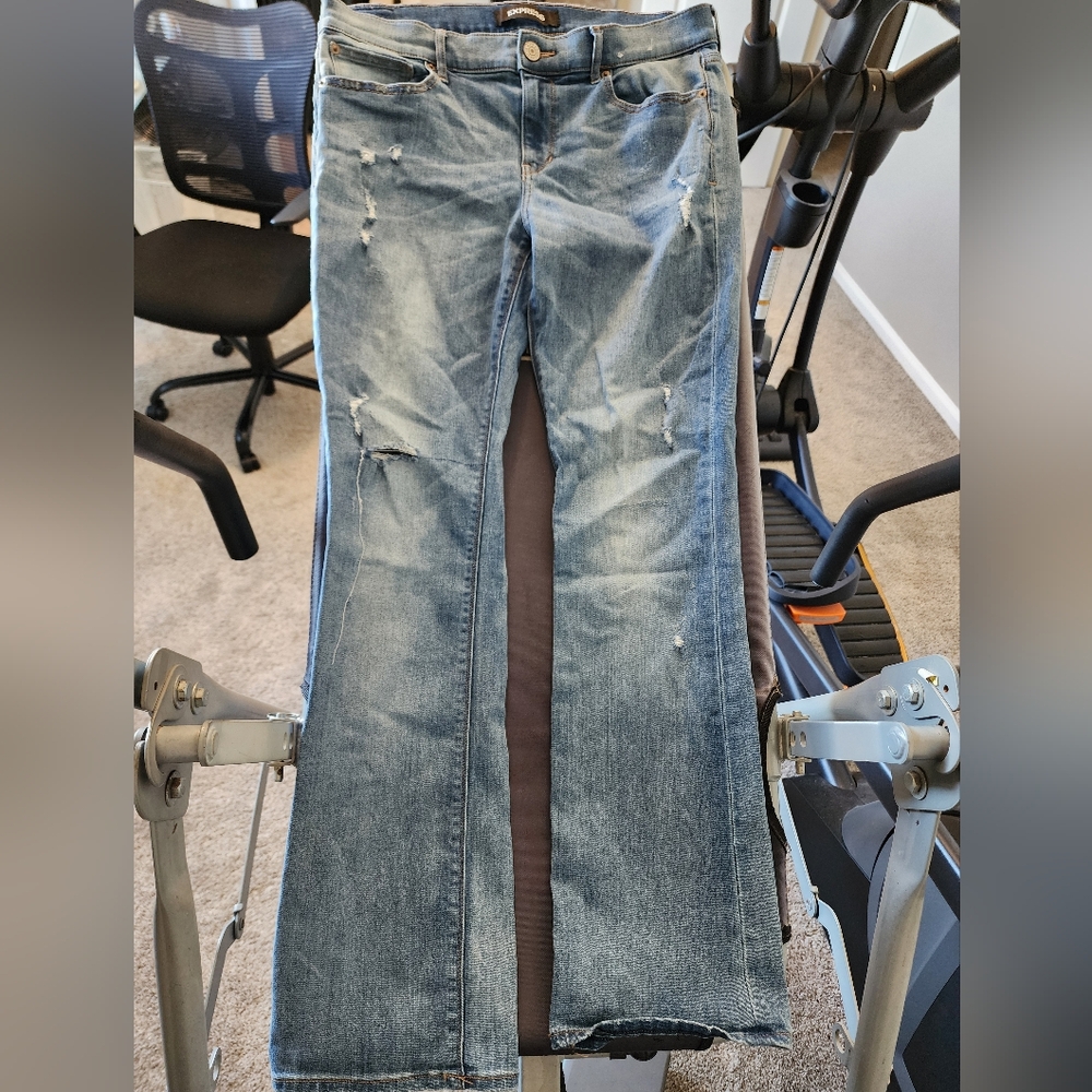 Womens Express jeans size 12 Light Wash